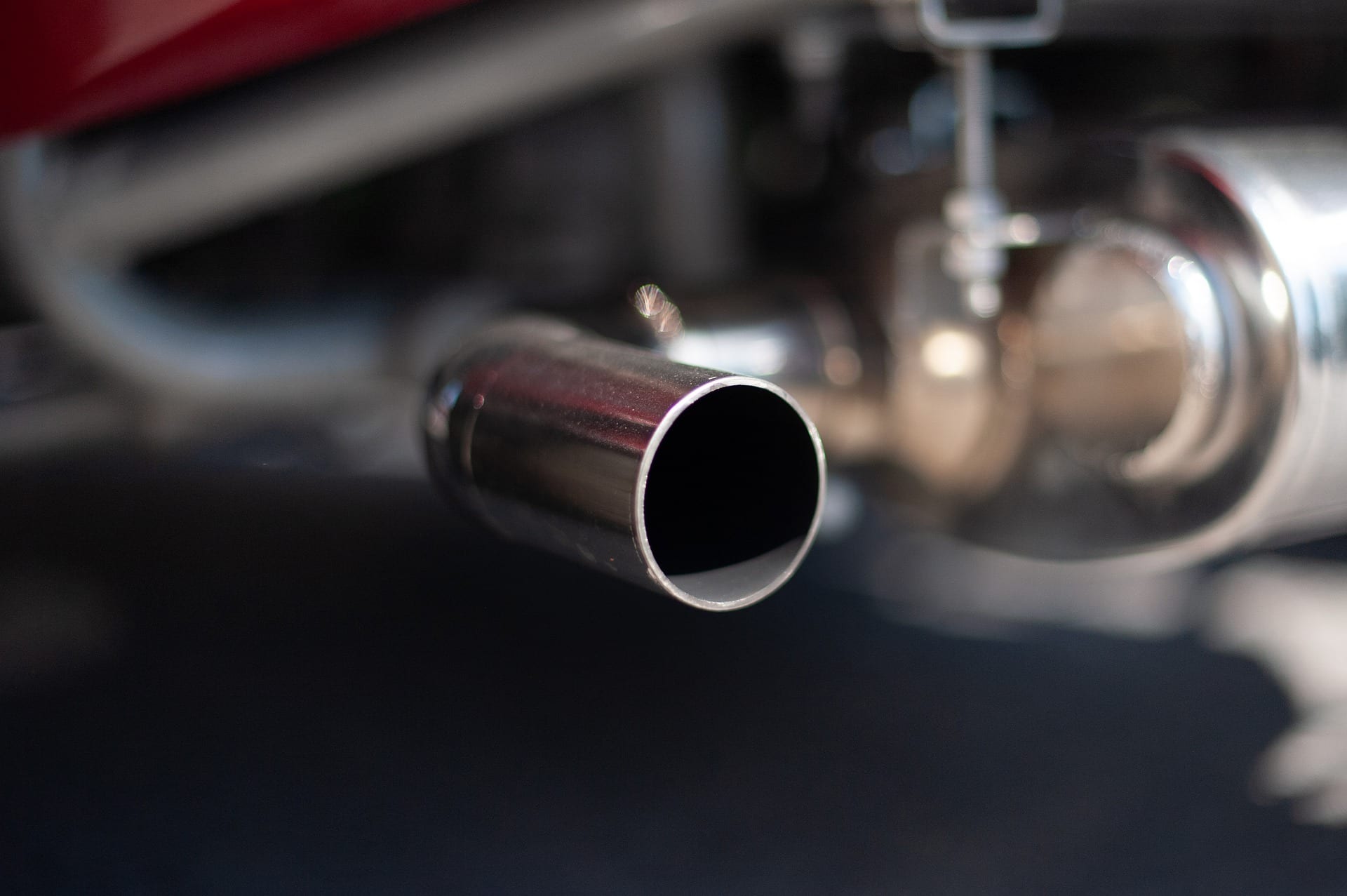 exhaust-pipe-4278617_1920